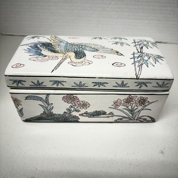 Vintage Chinese Ceramic Trinket Box 8.75" With Lid Crane Bird Floral Home Decor - Picture 1 of 13